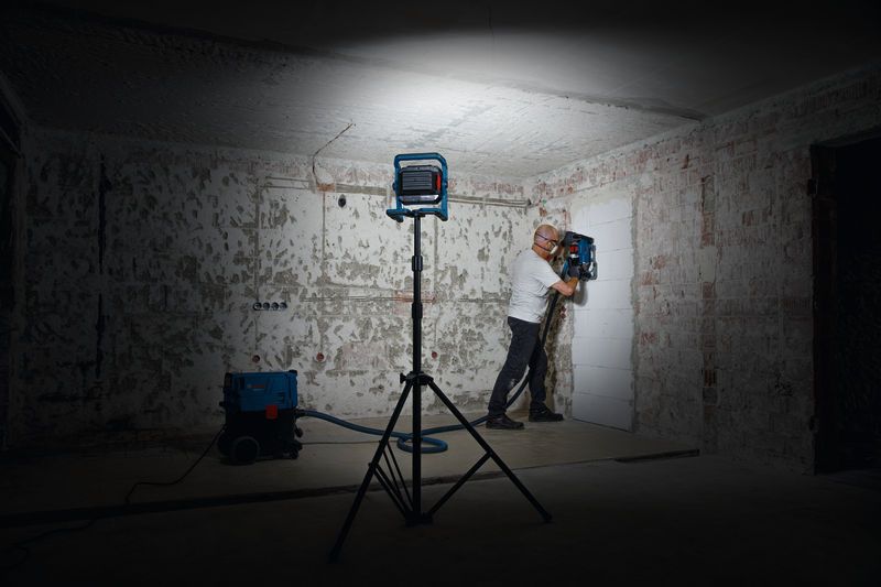 cordless jobsite light pro gli18v 5000 06019p5100 1.jpg cordless jobsite light pro gli18v 5000 06019p5100 1.jpg