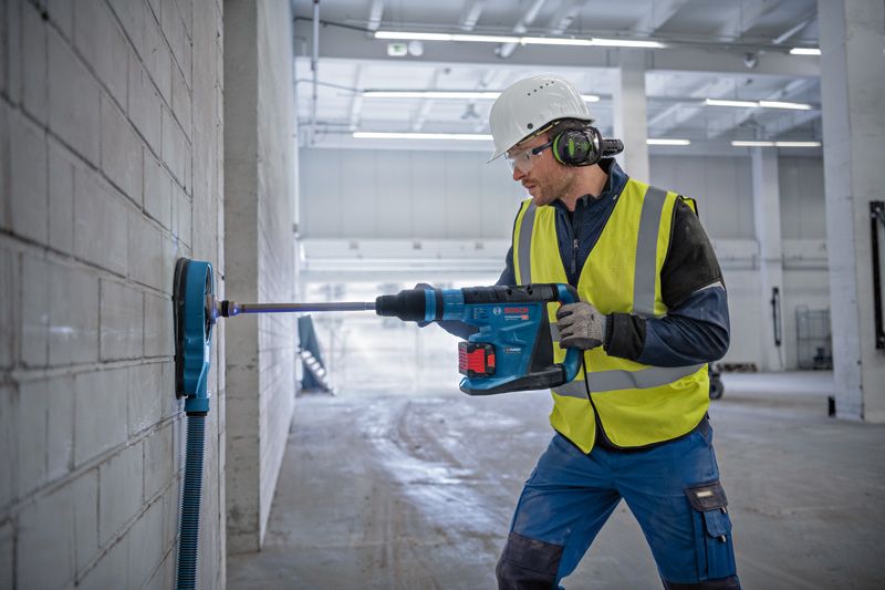 cordless rotary hammer with sds max pro gbh 18v 40 c 0611917080.jpg cordless rotary hammer with sds max pro gbh 18v 40 c 0611917080.jpg
