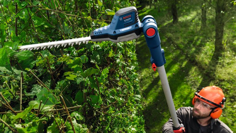 cordless telescopic hedgecutter pro ghe 18v 50 tp 06008d5000.jpg cordless telescopic hedgecutter pro ghe 18v 50 tp 06008d5000.jpg